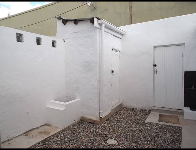 2 bed property to rent in OBSERVATORY